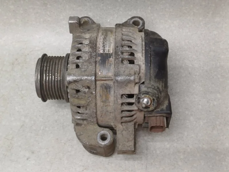 Генератор Toyota Rav4 2013 2706026081 A40 2.0 DIESEL