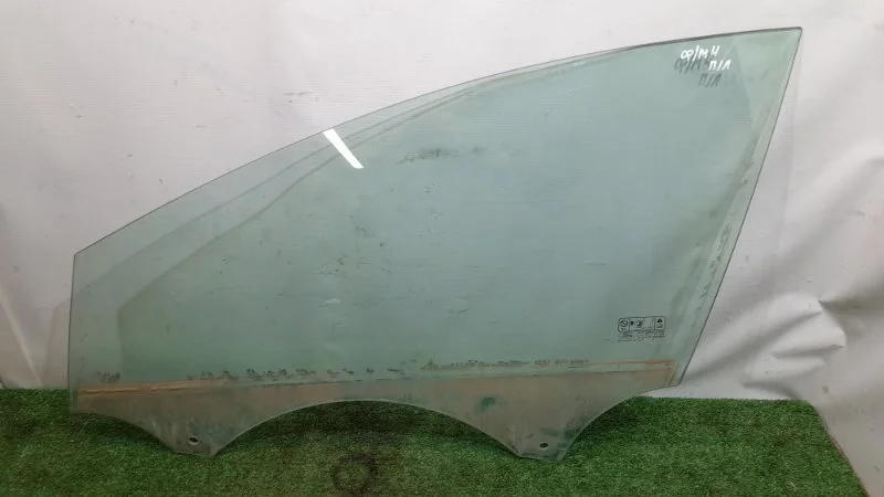 Стекло Ford Mondeo 2009 1507909 4 1.6, переднее левое