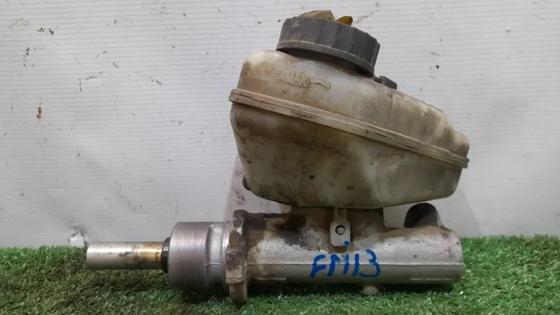 Главный тормозной цилиндр Ford Mondeo 2002 1369797 3 2.0 HJBB MT