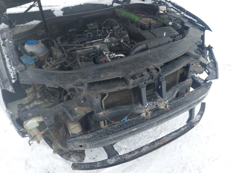 Панель передняя (телевизор) Volkswagen Passat 2008 3C0805594E B6 2.0 CBAB AT (DSG)