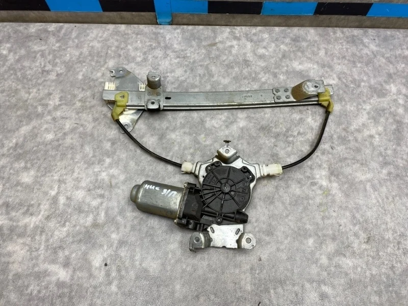 Стеклоподъемник Nissan Qashqai 2008 82700JD400 J10 2.0 MR20DE CVT, задний правый