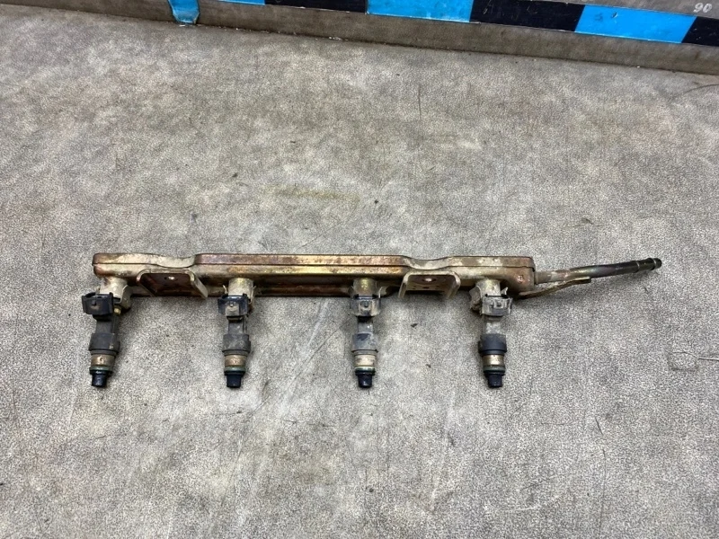 Топливная рейка (рампа) Nissan Almera Classic 2006 1752095F0C B10 1.6 QG16 MT