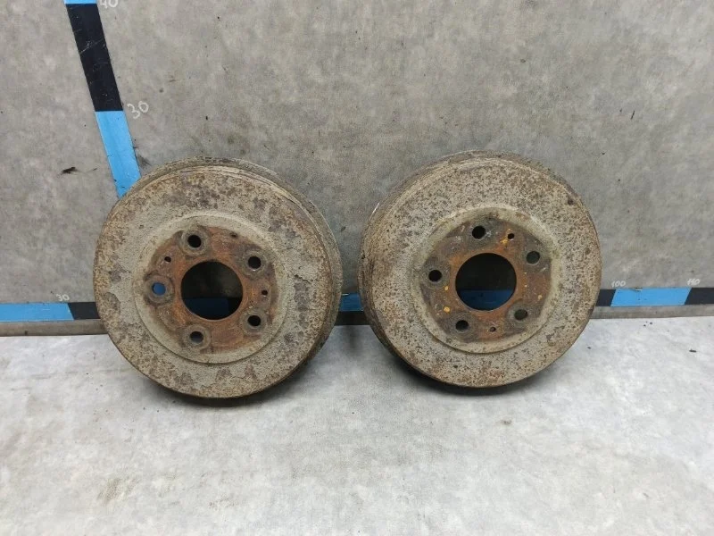 Тормозной барабан Ford Focus 2005 1743443 2 1.6 HWDB MT