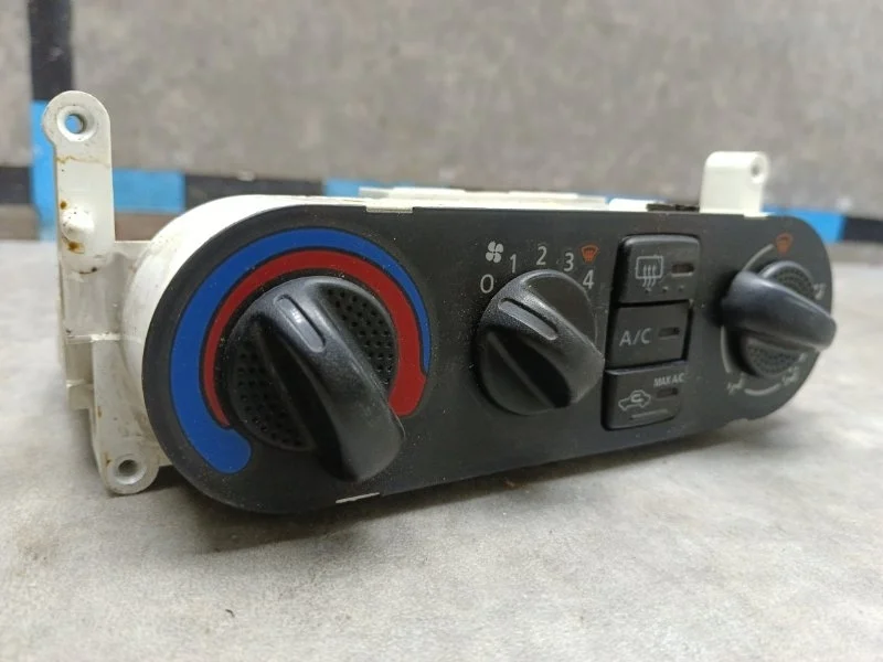 Блок управления отопителем Nissan Almera 2004 3H55032743 N16 1.5 QG15 MT