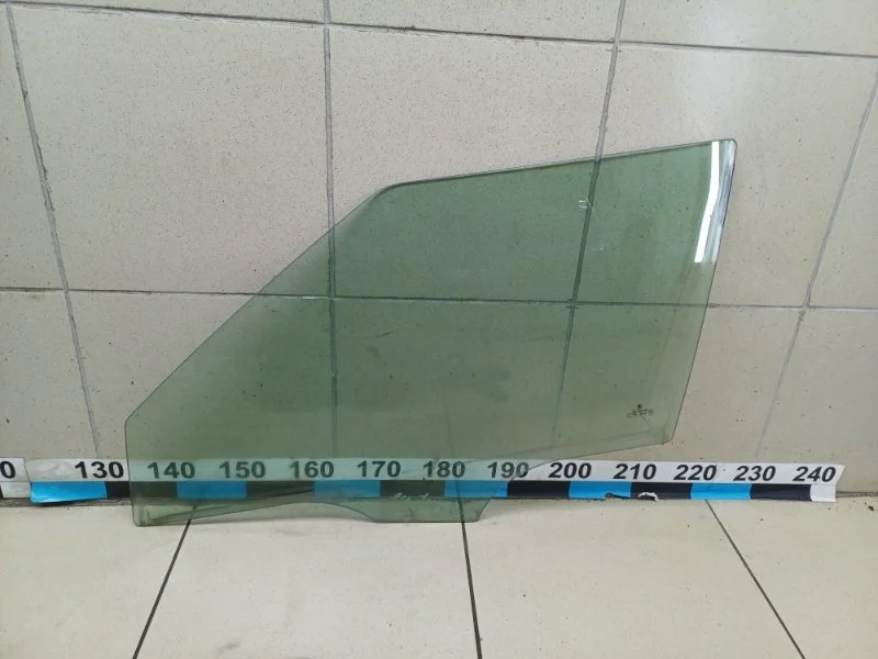 Стекло двери Skoda Fabia 2012 5J0845021G 2 1.2 CGP, переднее левое
