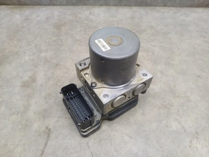 Блок ABS Hyundai Solaris 2014 589204L100 1.6 G4FC