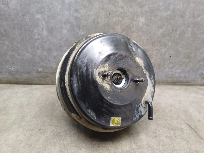 Вакуумный усилитель тормозов Nissan Np300 2012 47210VK92B 2.5 YD25