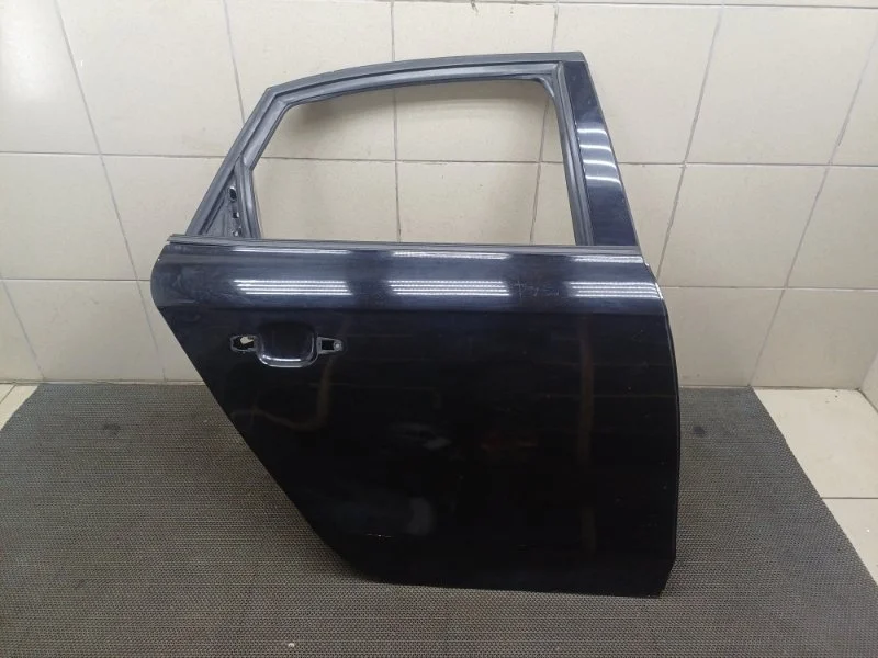 Дверь Audi A4 2010 8K5833052D B8 1.8 CDHB, задняя правая