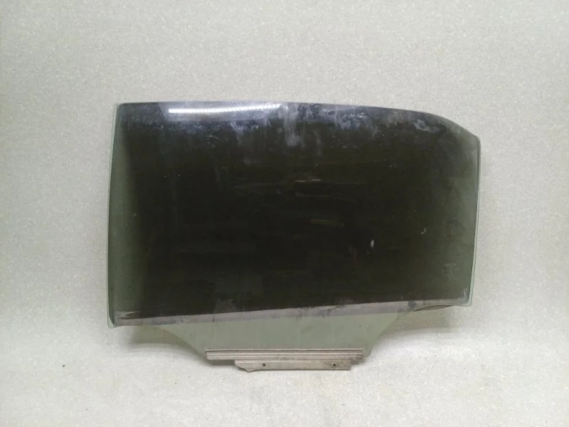 Стекло Toyota Corolla 2006 6811412770 E150 1.6 1ZR MT SED, заднее левое