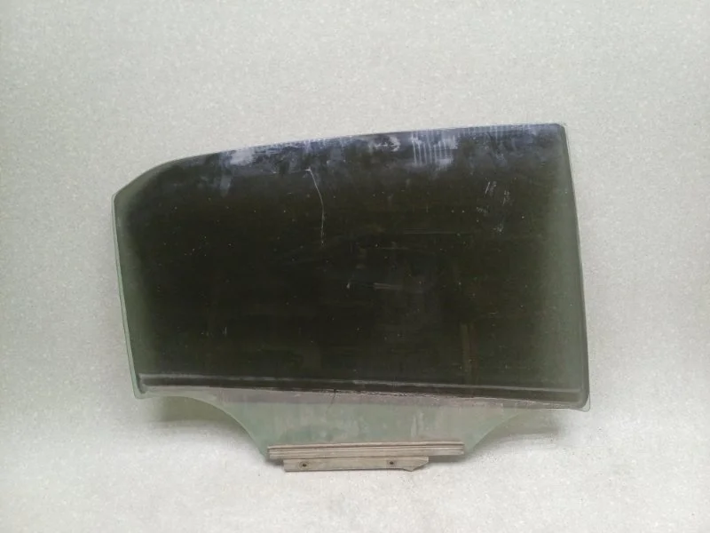 Стекло двери Toyota Corolla 2006 6811312770 E150 1.6 1ZR MT SED, заднее правое