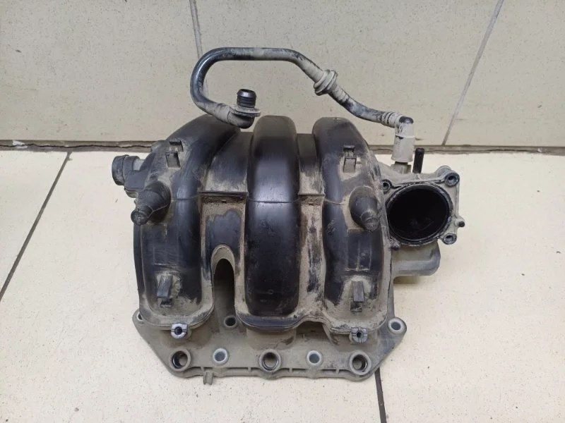 Коллектор впускной Skoda Rapid 2014 03E129711F 1 1.2 CGP MT
