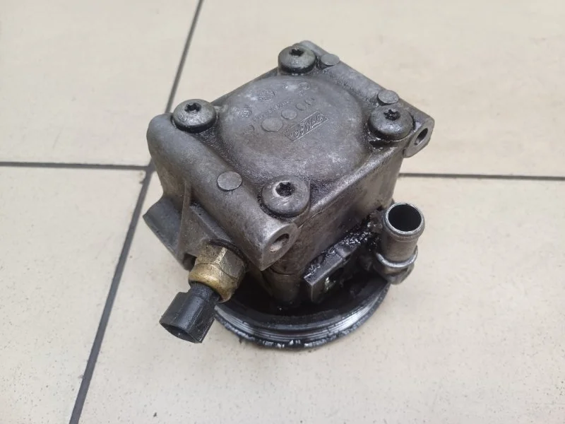 Насос гидроусилителя Ford Focus 2015 1758113 3 УНИВЕРСАЛ 1.6 IQDC