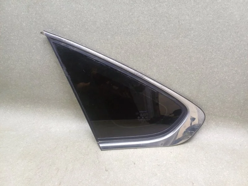 Стекло глухое Nissan Almera 2013 83301EW000 G15 1.6 K4MA490 MT, заднее левое