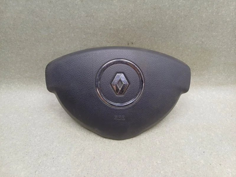 Подушка безопасности Renault Duster 2014 985106407R 1.6 K4M842 MT 2WD