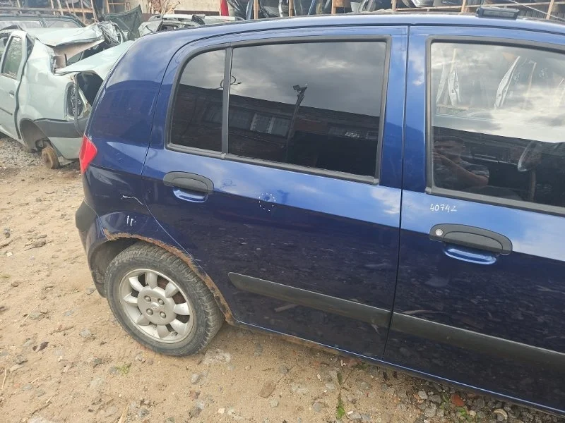 Дверь Hyundai Getz 2008 770041C020 1.4 G4EE MT, задняя правая