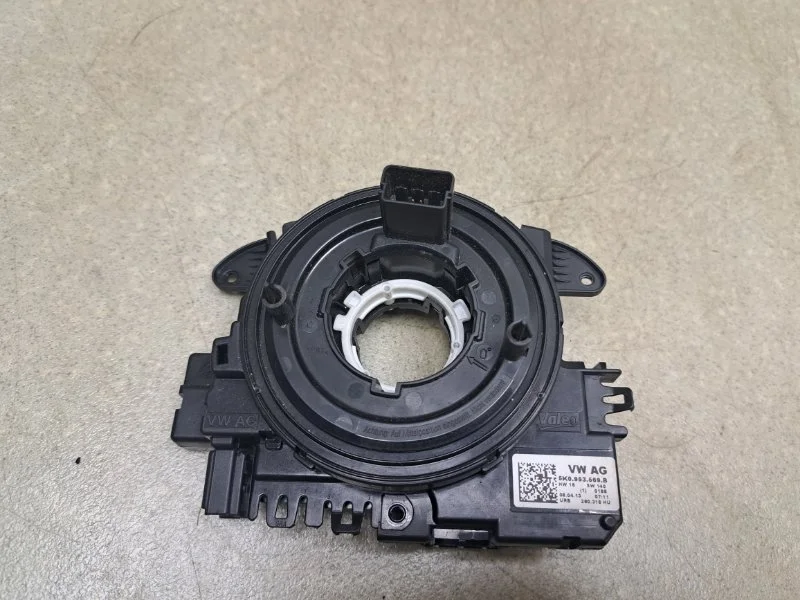Подрулевой шлейф Skoda Superb 2013 5K0953569AL 2 1.8 CDAB AT