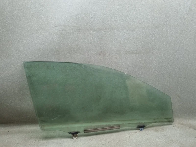 Стекло Toyota Corolla 2006 6810112A80 СЕДАН 1.6 1ZR MT, переднее правое