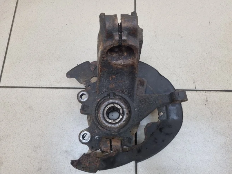 Кулак поворотный Ford Kuga 2008 1674670 1 2.0 MT (ДИЗЕЛЬ) G6DG, передний правый