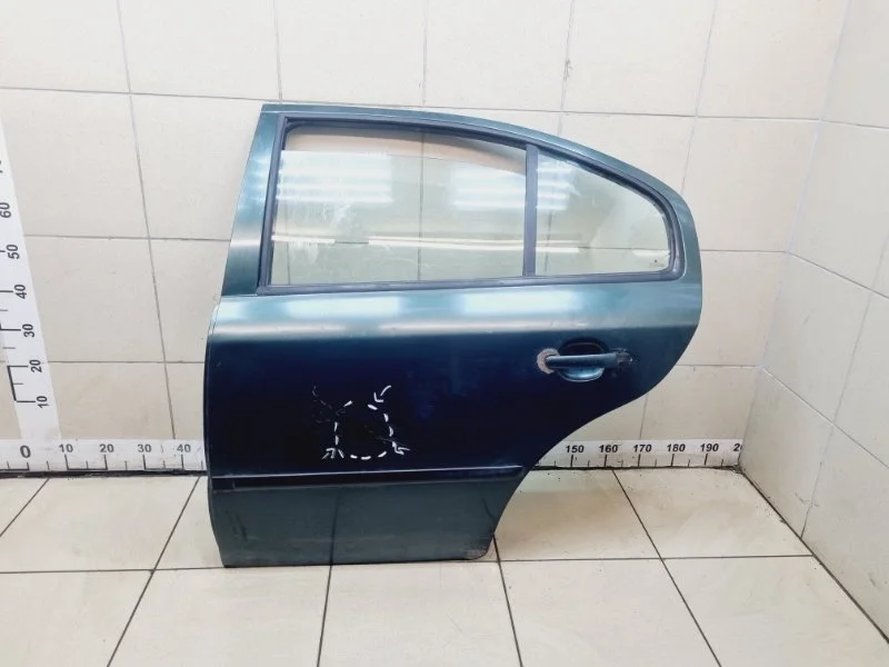 Дверь Skoda Octavia 2008 1U4833055 A4 1.4 BCA MT, задняя левая