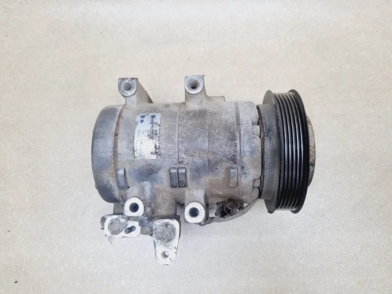 Компрессор кондиционера Hyundai Santa Fe 2003 9770126300 1 2.7 G6BA AT