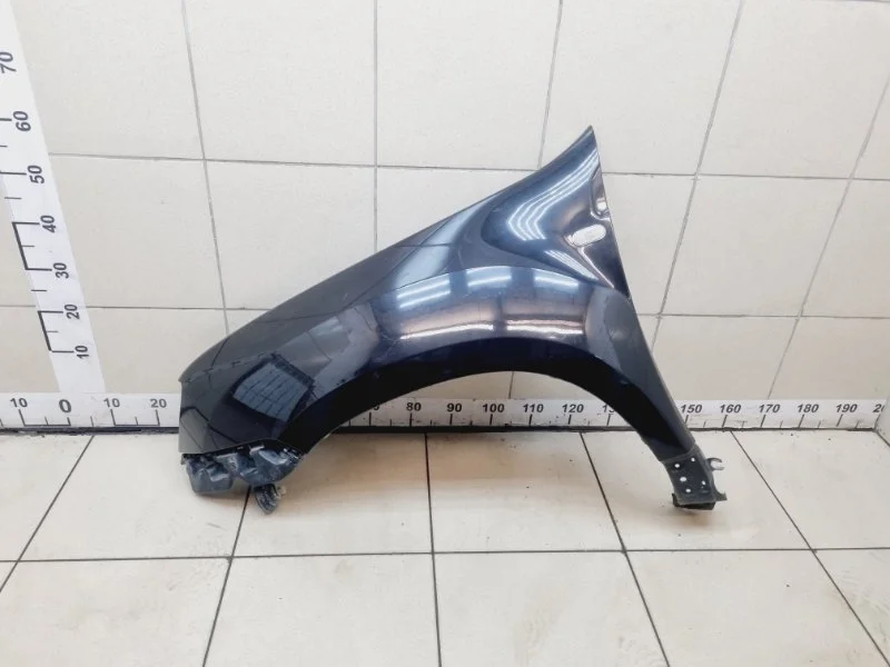 Крыло Renault Duster 2013 631012718R 1.6 K4MA606 4WD, переднее левое
