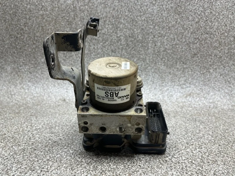 Блок ABS Kia Rio 2012 589204L100 3 1.6 G4FC MT