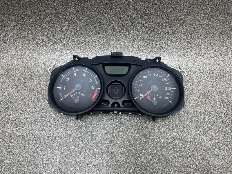 Щиток приборов Renault Megane 2008 8200793124 2 1.6 K4MD812