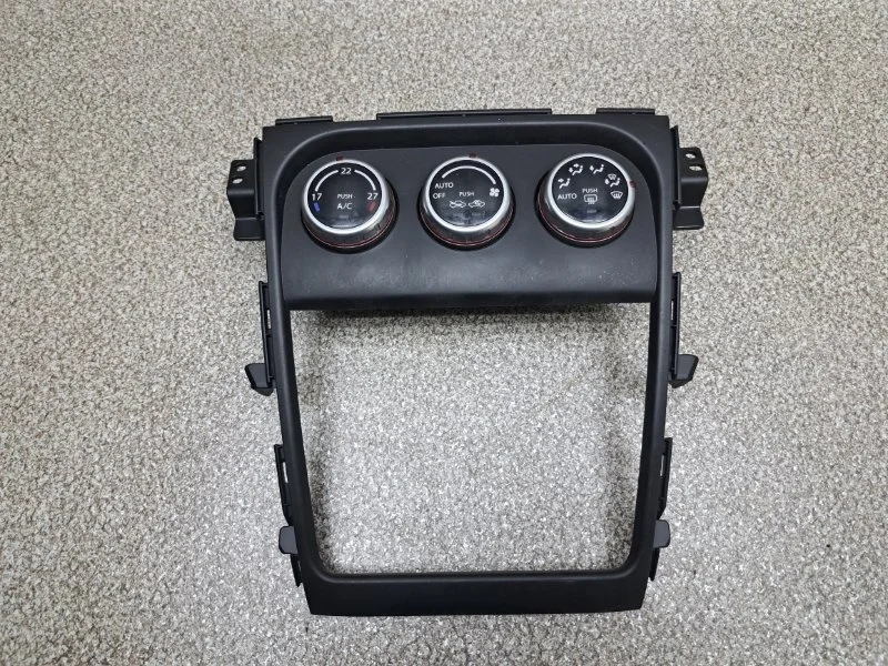 Блок управления отопителем Suzuki Sx4 2009 3951079J03 1.6 M16A AT