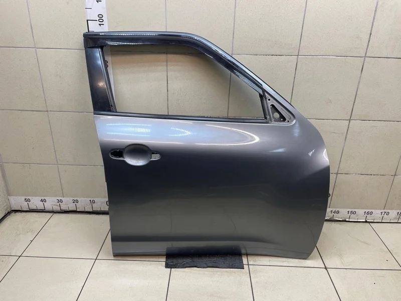 Дверь Nissan Juke 2011 H01001KKMD 1.6 HR16DE MT, передняя правая