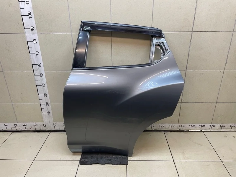 Дверь Nissan Juke 2011 H21011KKMD 1.6 HR16DE MT, задняя левая