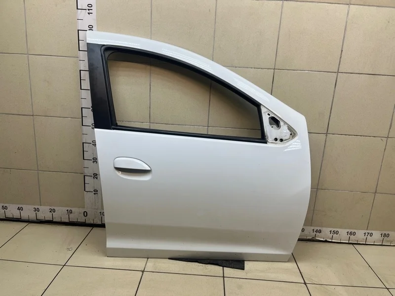 Дверь Renault Sandero 2017 801008681R 2 1.6 K7M812, передняя правая