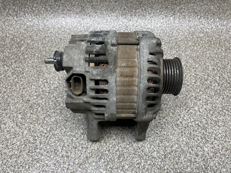 Генератор Nissan Juke 2011 231001KA1A 1.6 HR16DE MT