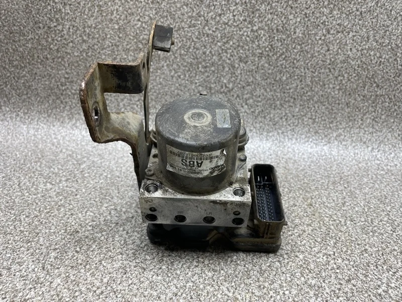 Блок ABS Kia Rio 2013 589204L100 3 1.6 G4FC АТ