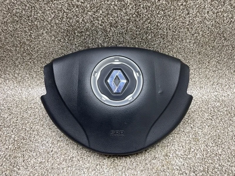 Подушка безопасности Renault Sandero 2011 8200891578 1.4 K7J710