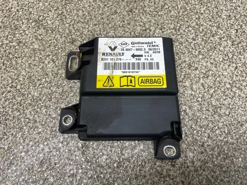 Блок управления AIR BAG Renault Sandero 2011 8201163278 1.4 K7J710