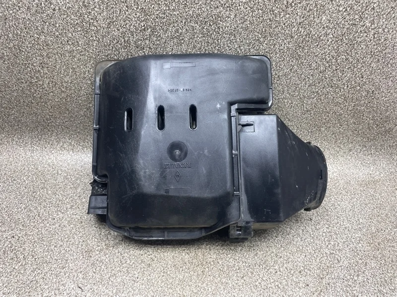Корпус воздушного фильтра Renault Duster 2012 8200420871 2.0 F4R400 МТ