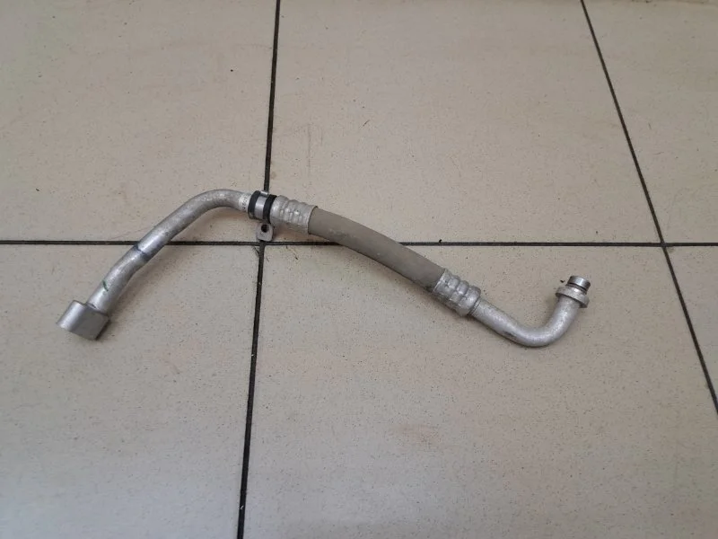 Трубка кондиционера Renault Duster 2012 924804844R 2.0 F4R400 МТ
