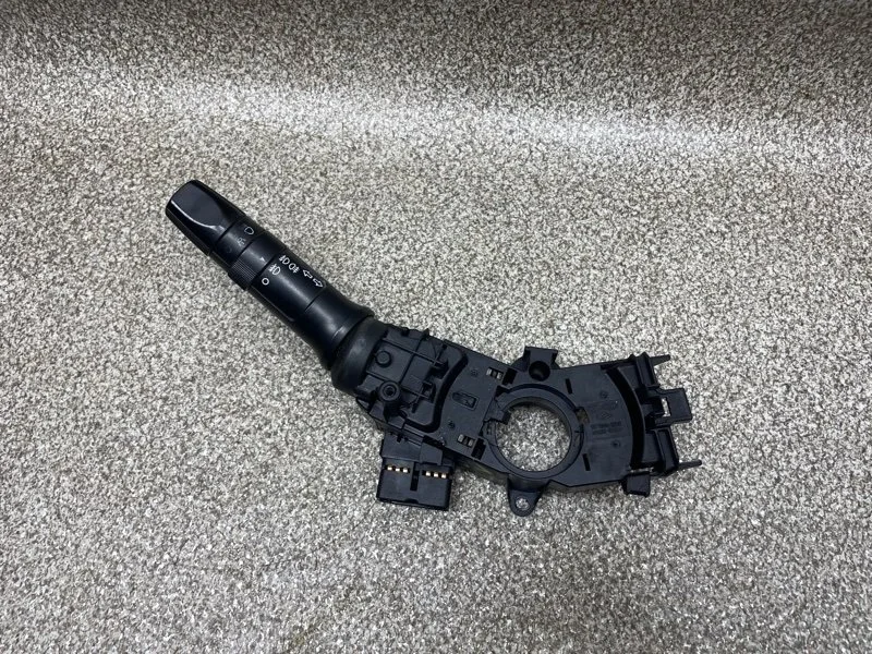 Переключатель поворотов Kia Rio 2012 934101R530 3 ХЕТЧБЕК 1.6 G4FC