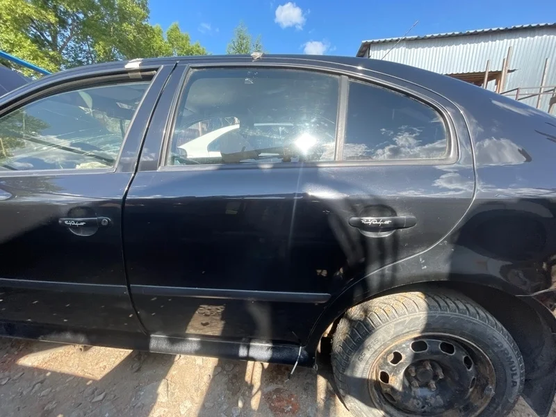 Дверь Skoda Octavia 2007 1U4833055 1.4 BCA MT, задняя левая