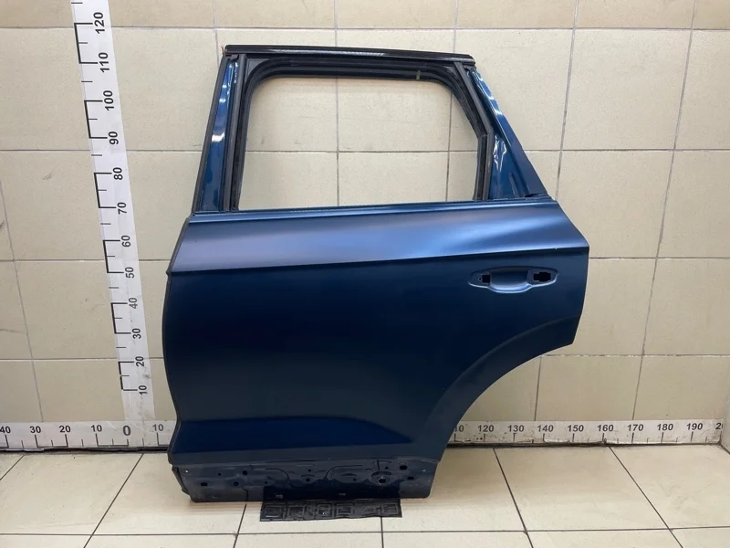 Дверь Volkswagen Touareg 2018 760833051B 3 3.0 DCBE, задняя левая