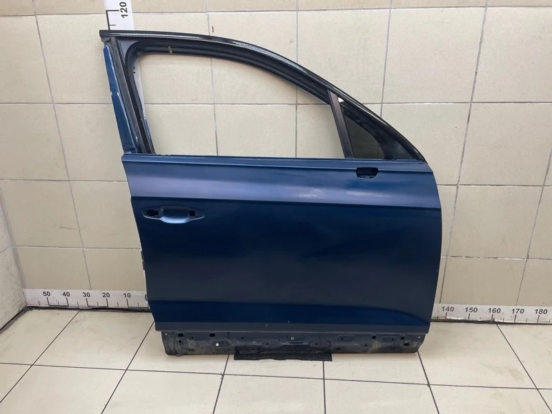 Дверь Volkswagen Touareg 2018 760831052B 3 3.0 DCBE, передняя правая