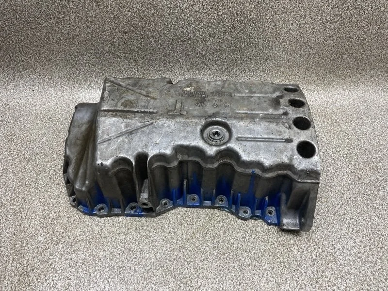 Поддон двигателя Renault Duster 2012 8200973856 2.0 F4R400 МТ