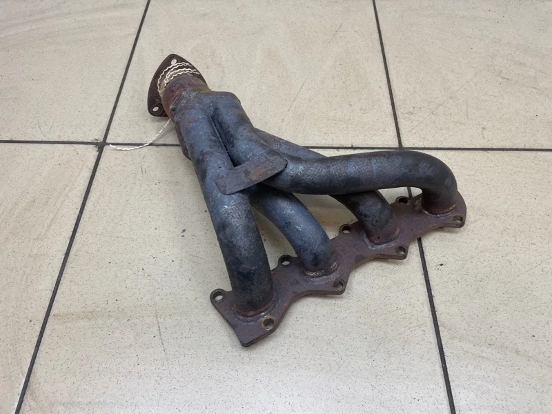 Выпускной коллектор Volkswagen Polo 2010 036253056F 5 1.6 CFNA MT