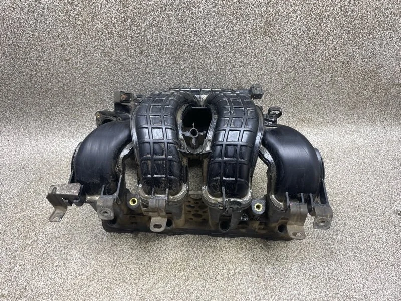 Коллектор впускной Mitsubishi Lancer 2007 1540A069 2.0 4B11 2WD AT