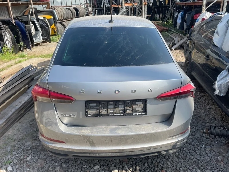 Крышка багажника Skoda Rapid 2021 60U827025C