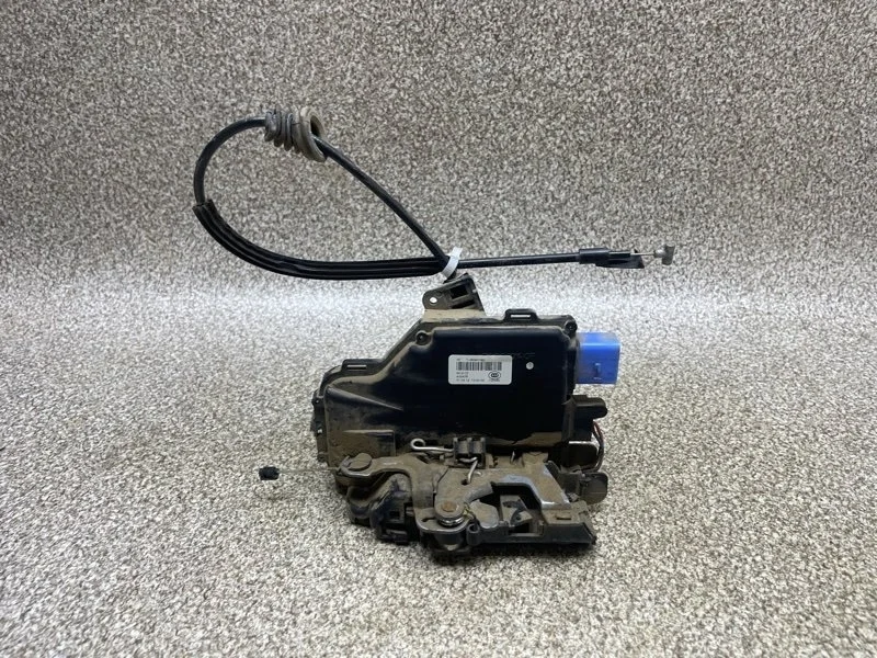 Замок двери Skoda Octavia 2012 7L0839016D A5 1.4 BUD MT, задний правый