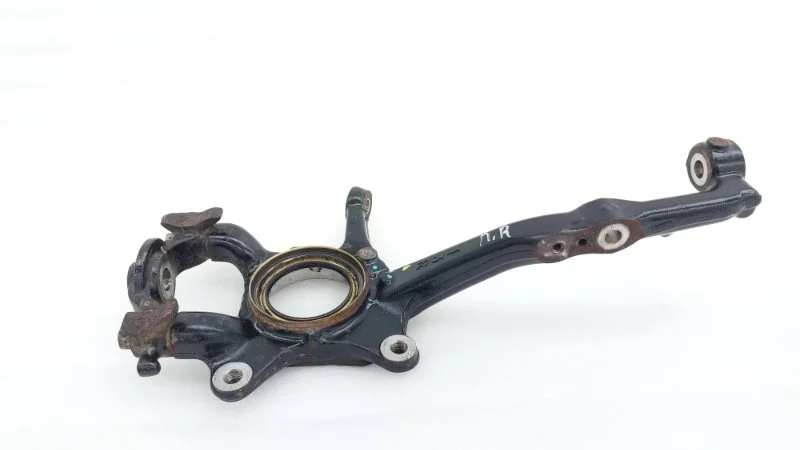 Кулак поворотный Toyota Fortuner 2021 GUN156