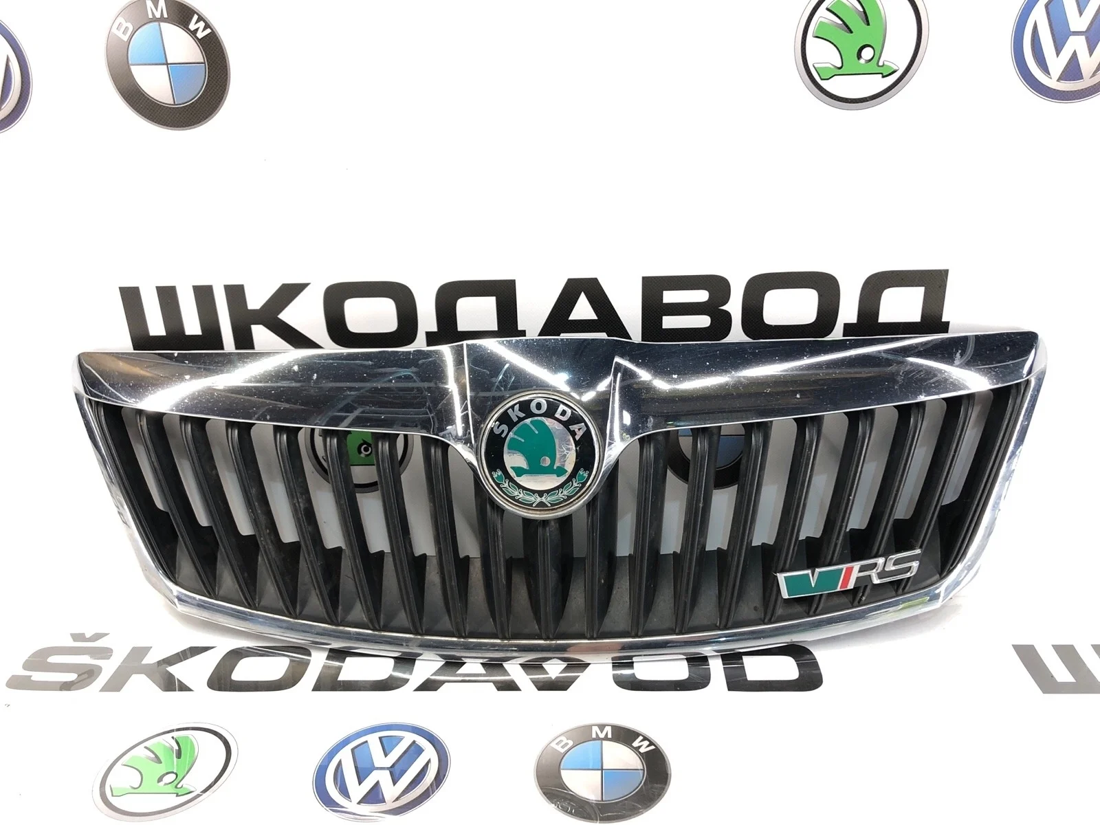 Решётка радиатора капота Skoda Octavia Rs 2012 1Z0853661A A5 (1Z) 2.0 CEGA