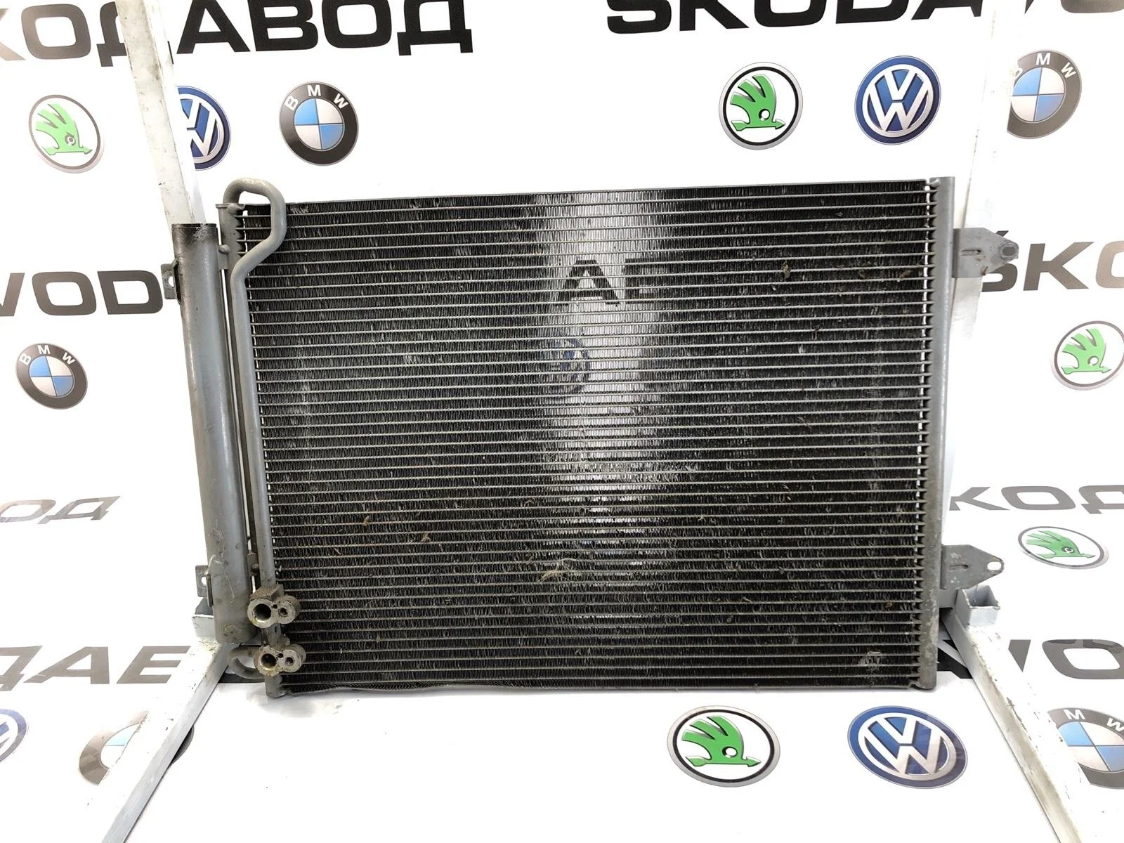 Радиатор кондиционера Volkswagen Passat 2011 3C0820411G B7 2.0 CFFB
