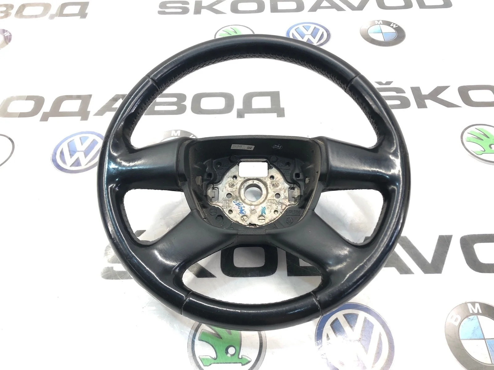 Руль Skoda Octavia 2011 3T0419091G A5 (1Z) 1.4 CAXA